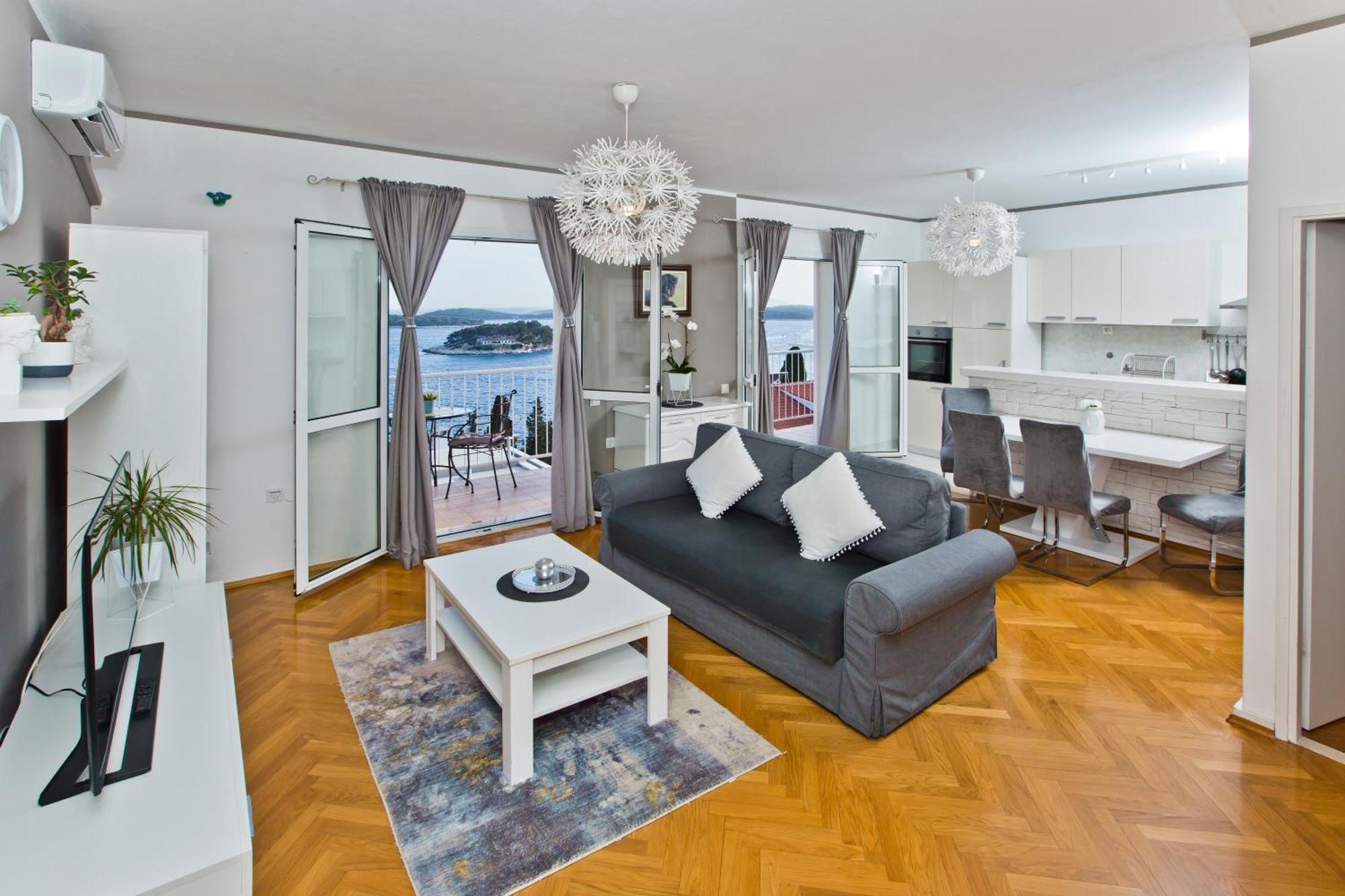 Milton Luxe Hvar